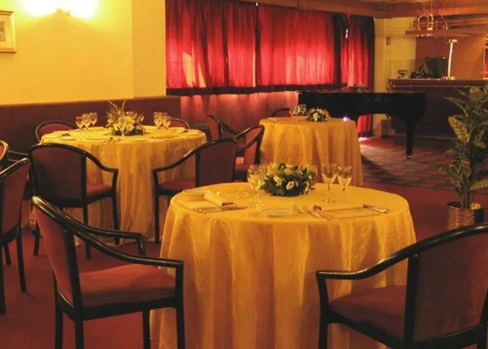 Pineta Palace Hotel 4*